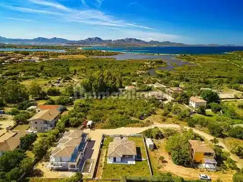 Villa in vendita a Olbia