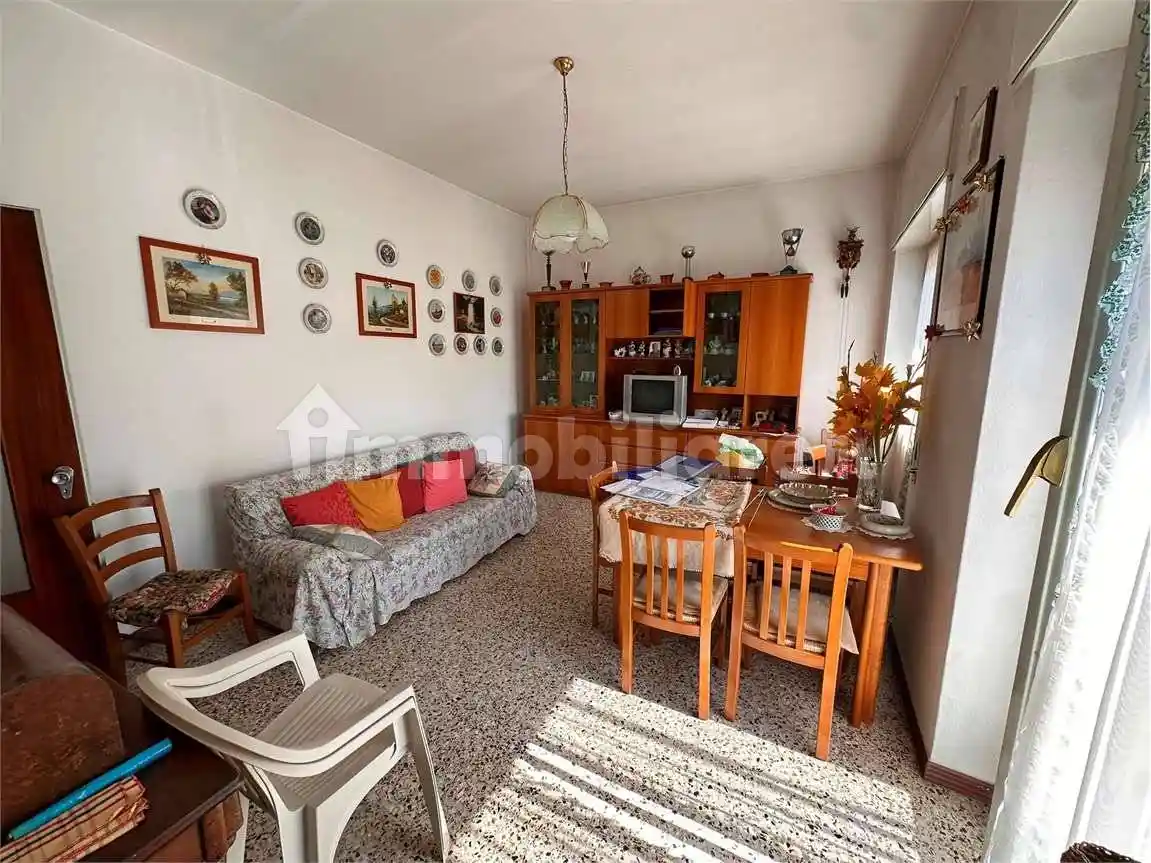 Appartamento in vendita a Merone