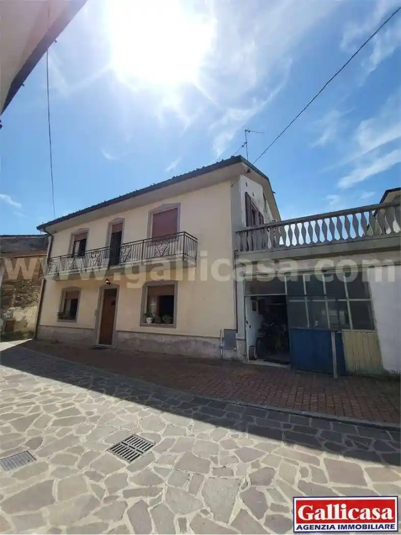 Casa indipendente in vendita a Urago d'Oglio
