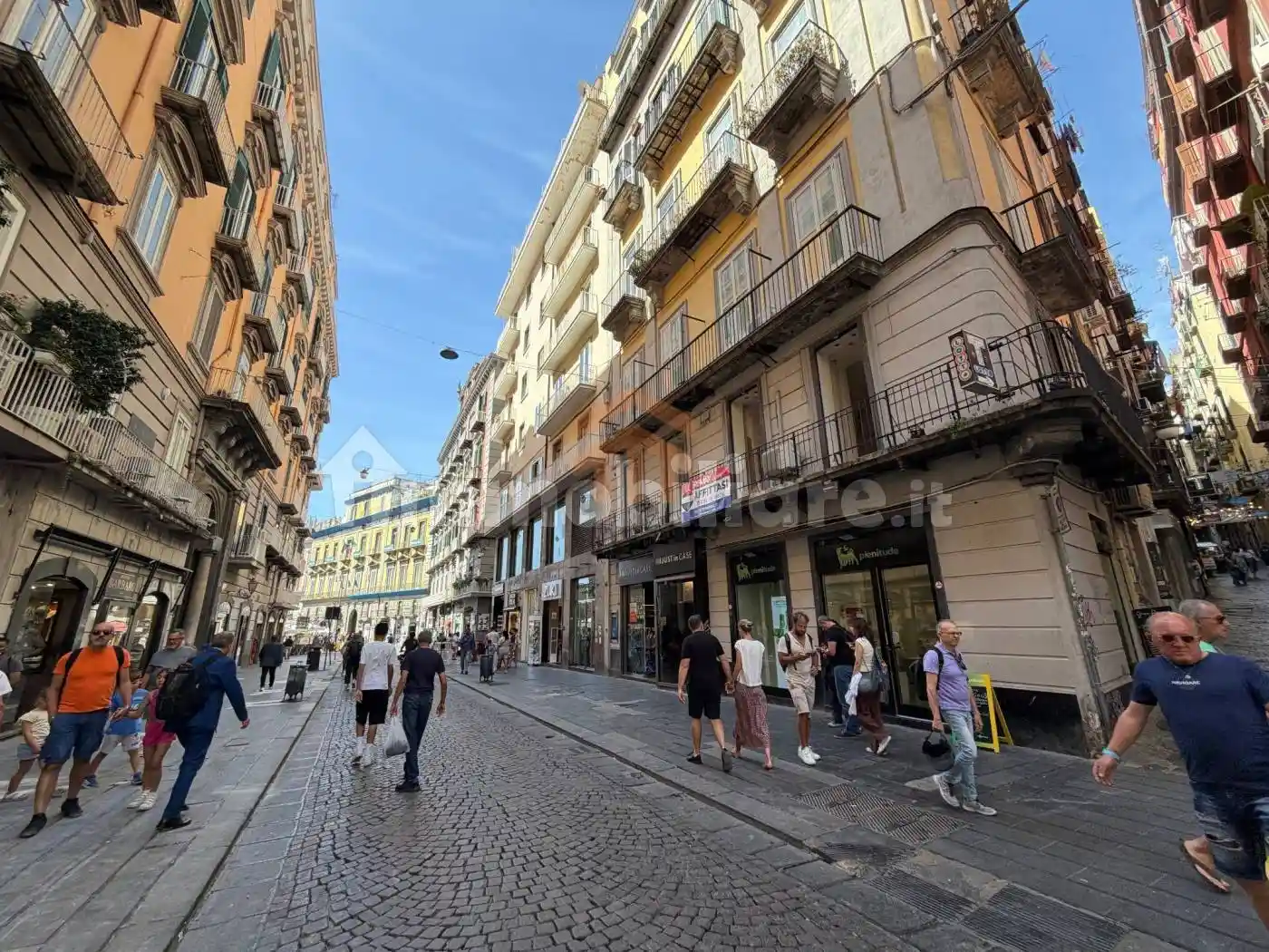 Appartamento in vendita a Napoli