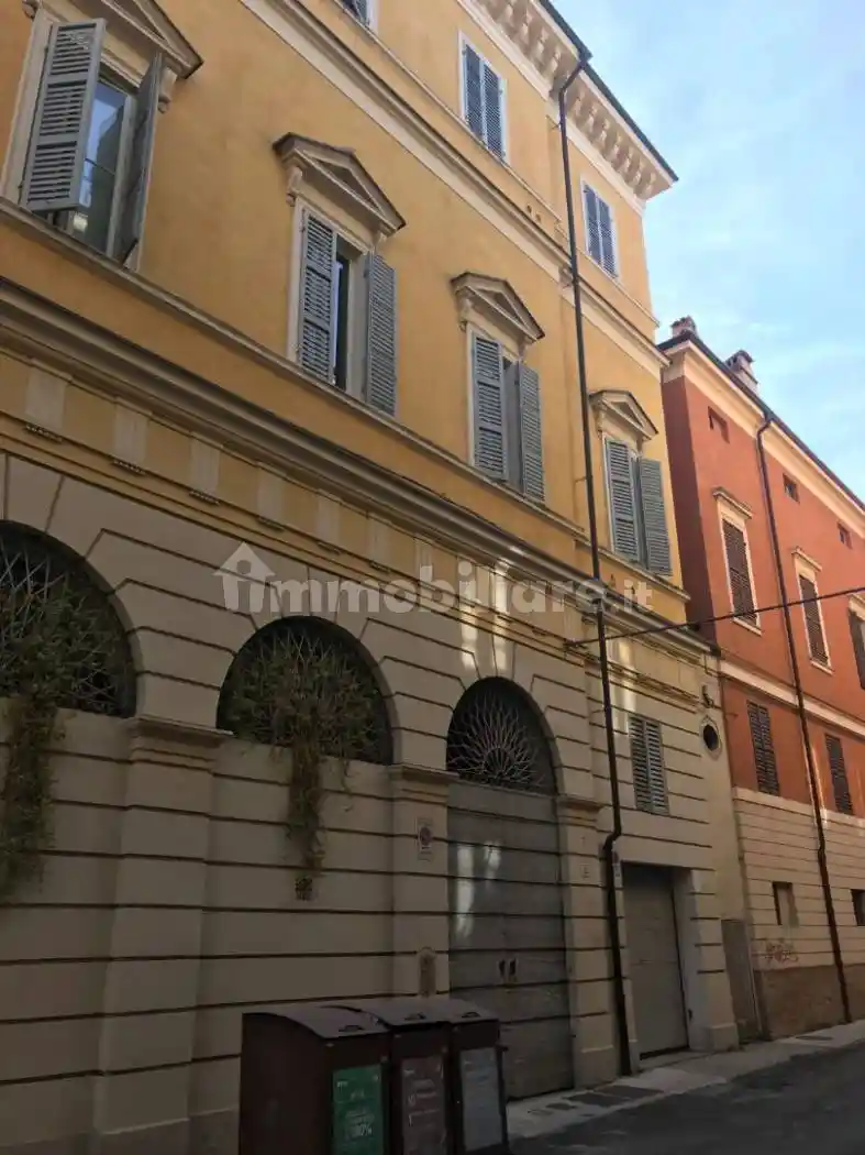 Appartamento in vendita a Modena