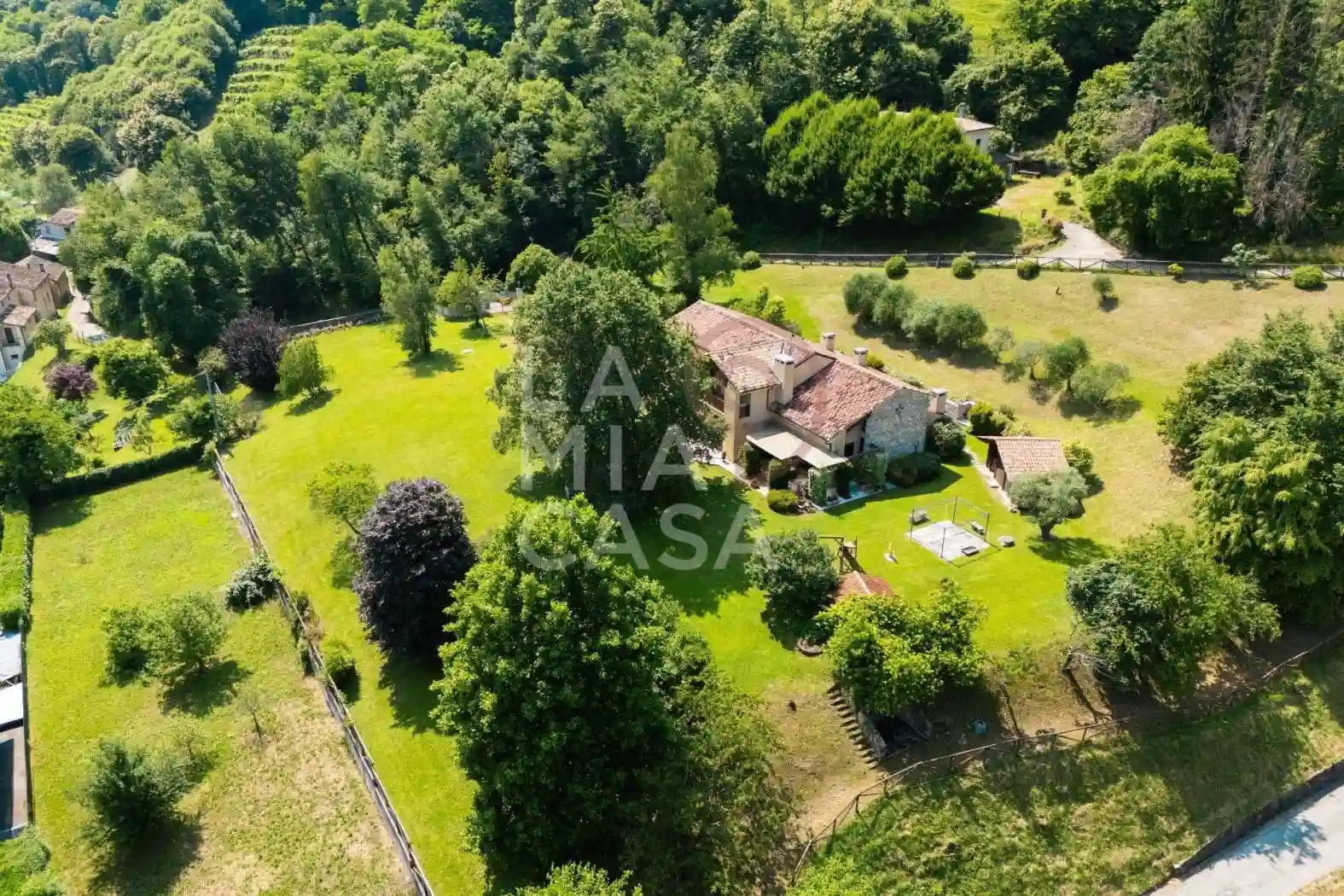 Villa - foto 2