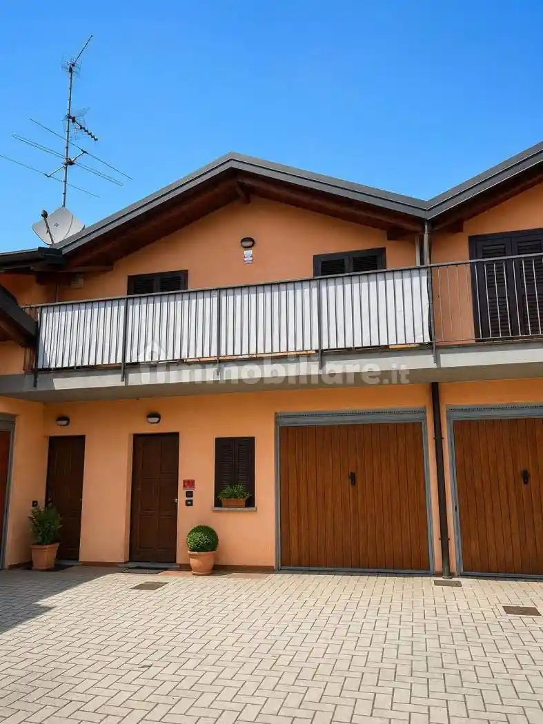 Villetta a schiera in vendita a Fino Mornasco
