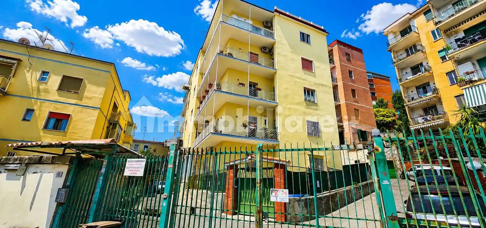 Appartamento in vendita a Napoli