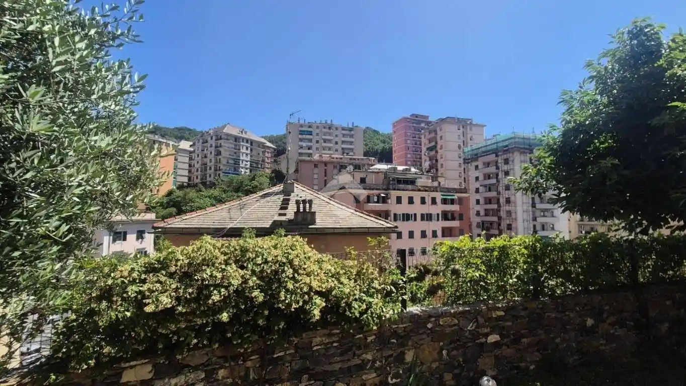 Appartamento in vendita a Genova
