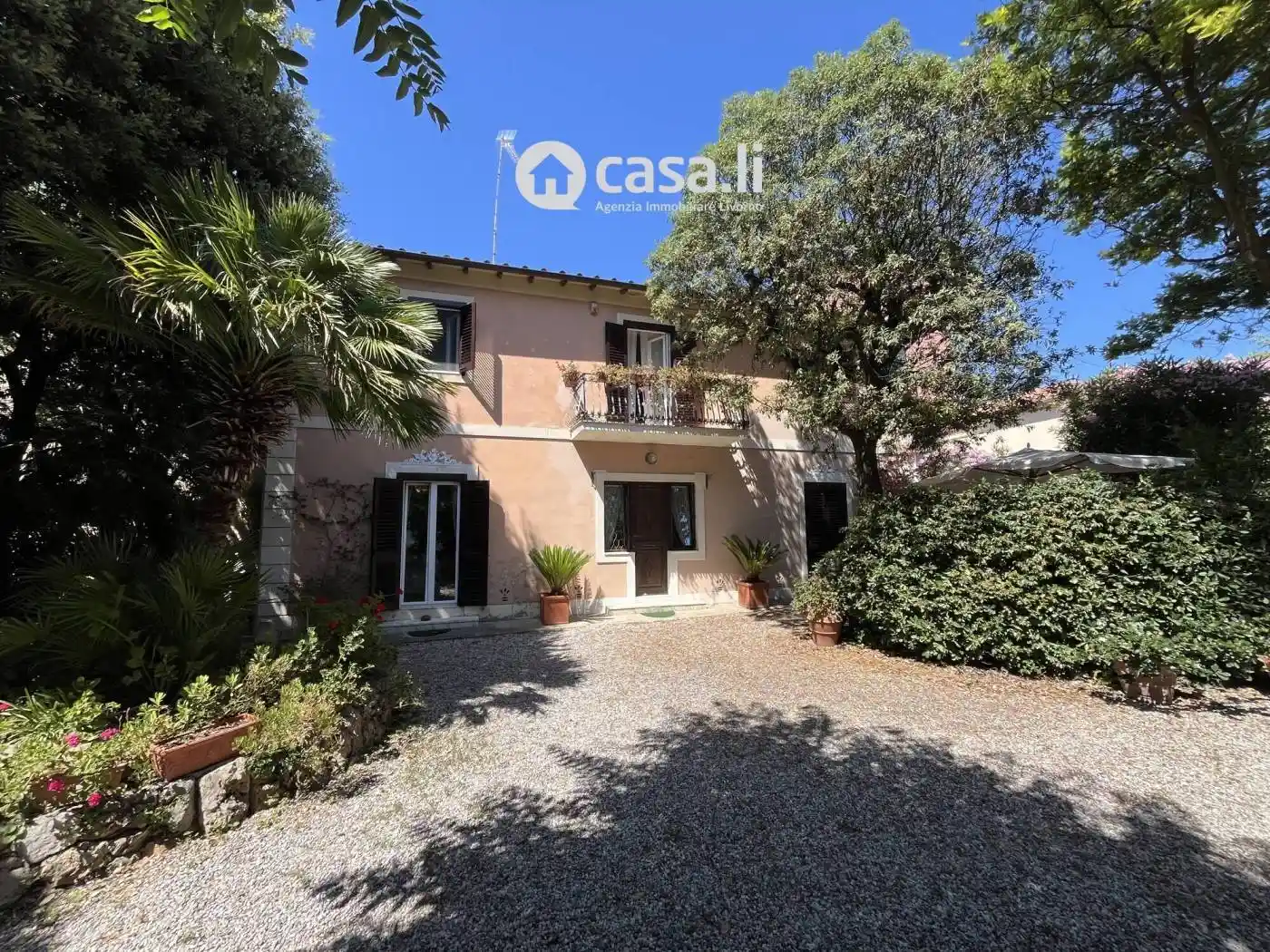 Villa in vendita a Livorno