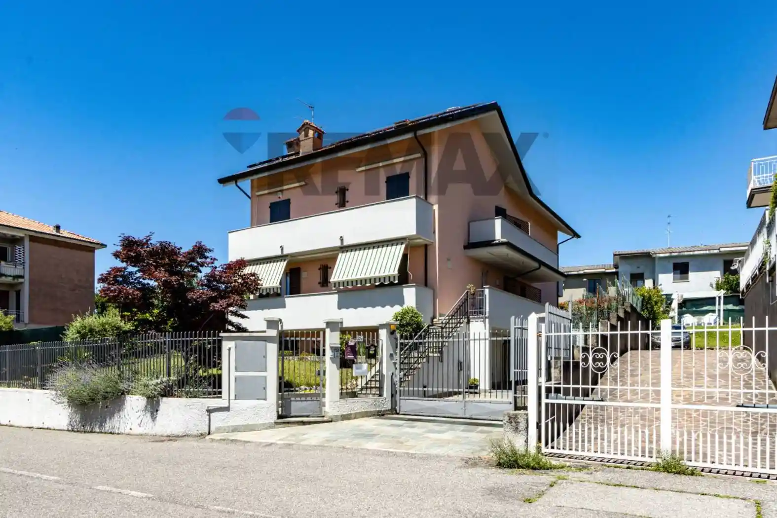 Appartamento in vendita a Besana in Brianza
