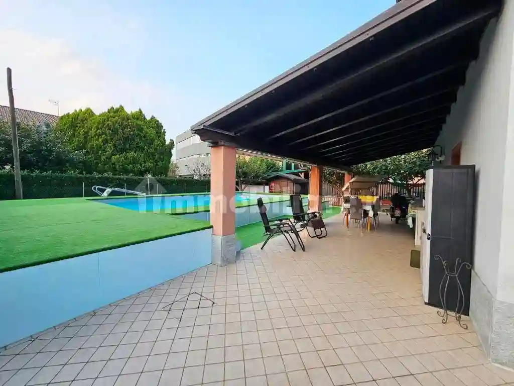 Villa - foto 5
