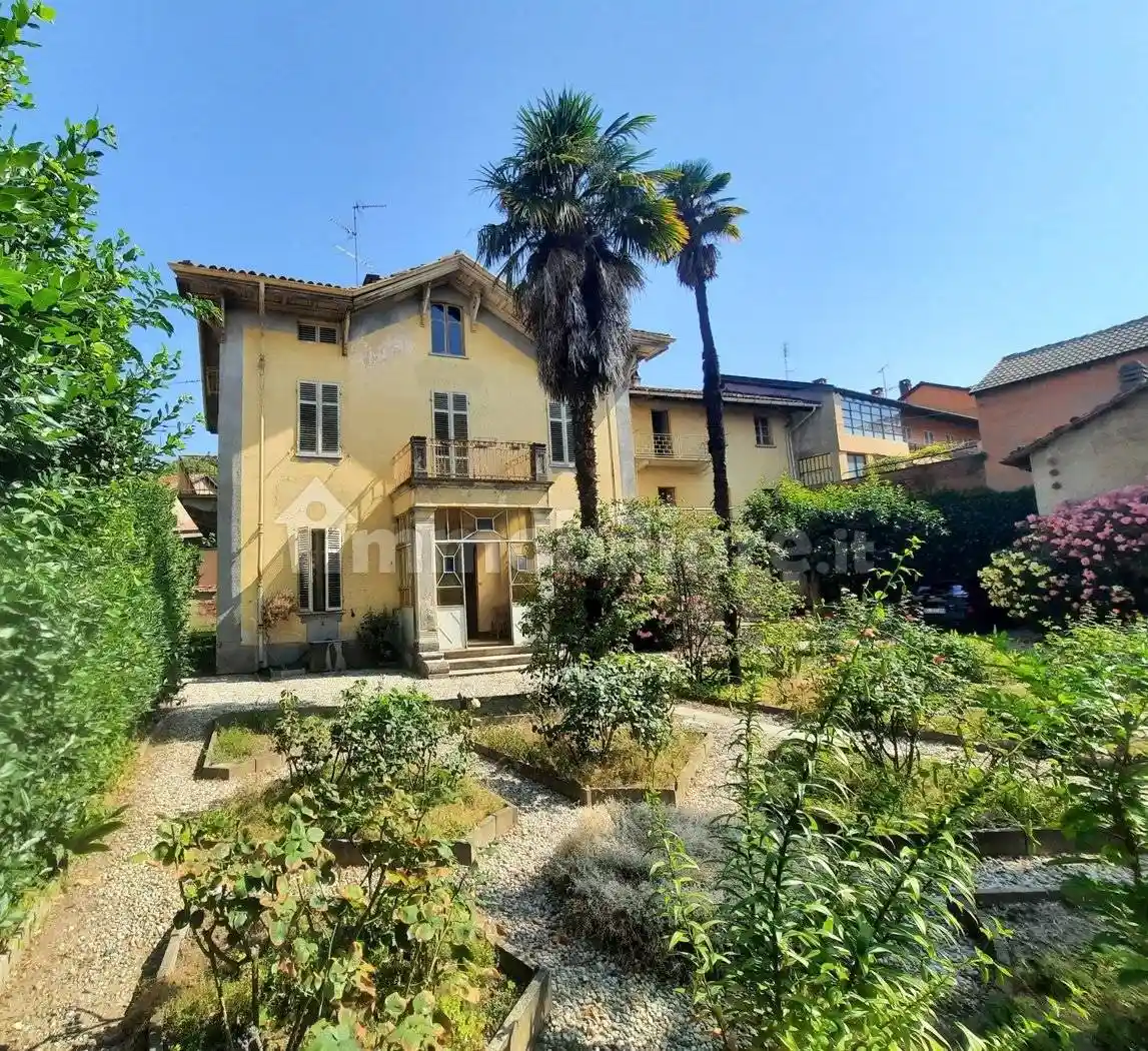 Villa in vendita a Almese