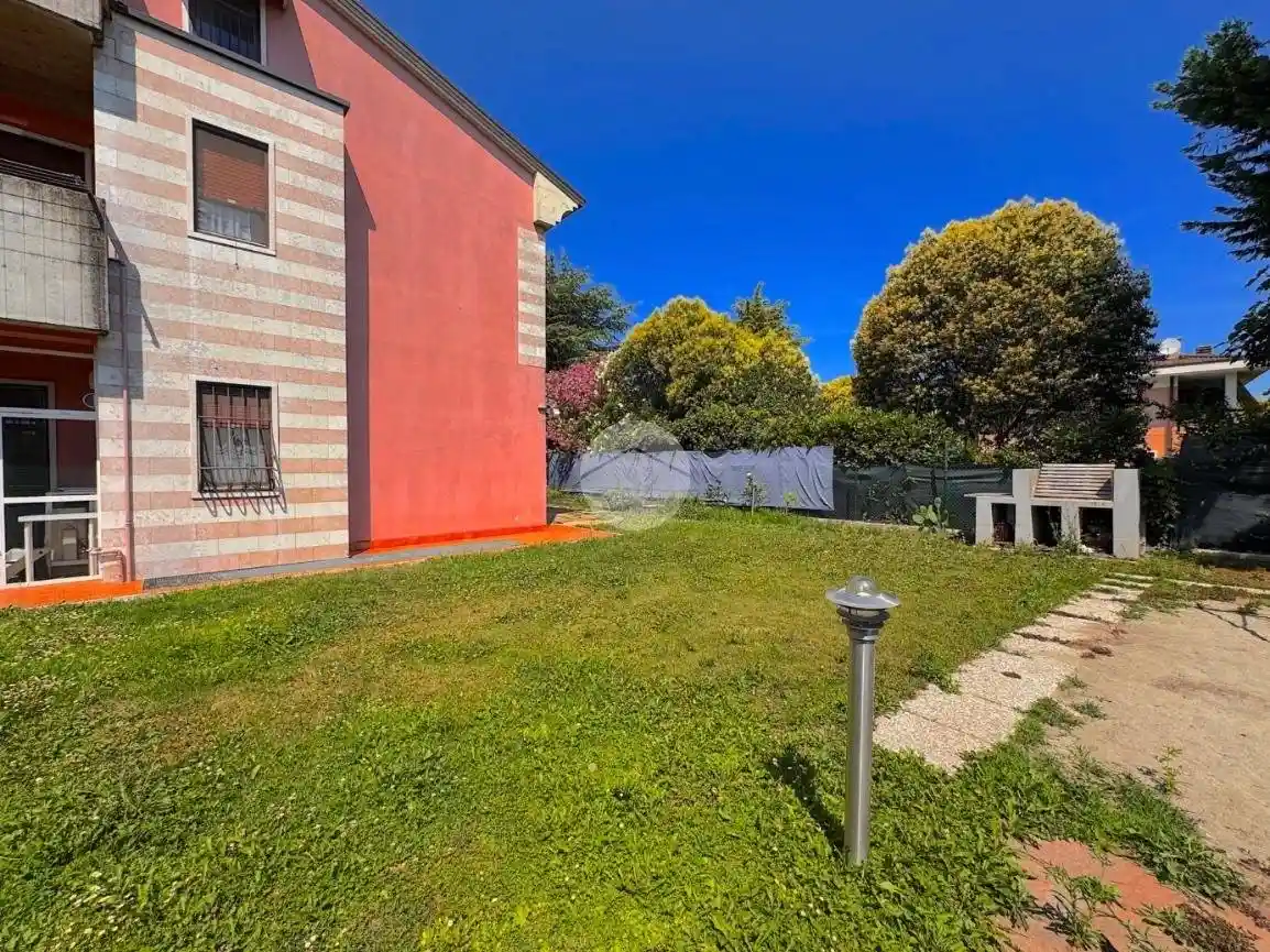 Appartamento in vendita a Castel d'Azzano