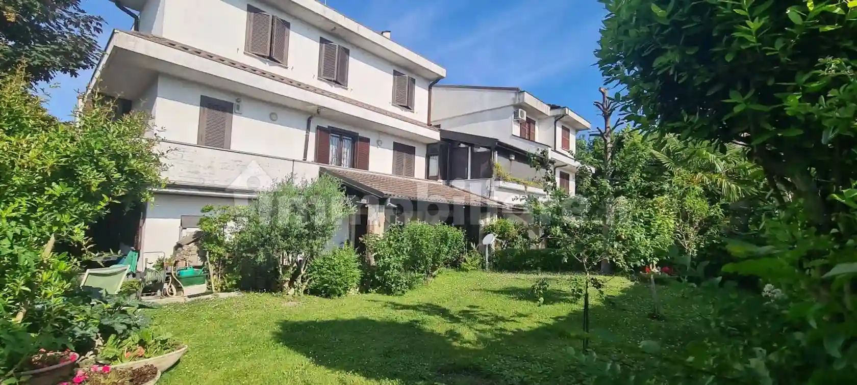 Villetta a schiera - foto 2