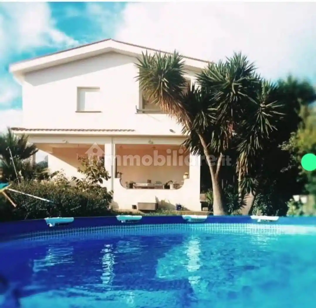 Villa in vendita a Altavilla Milicia