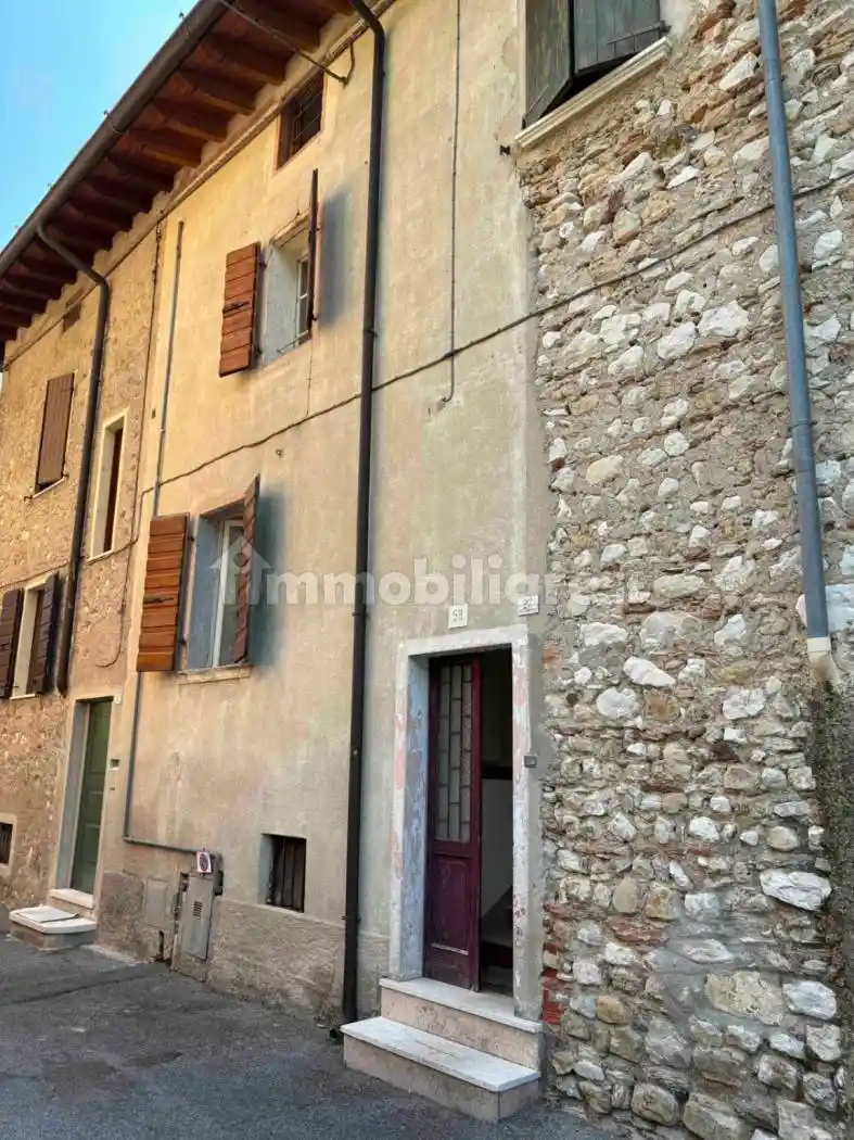 Casa indipendente in vendita a Toscolano-Maderno
