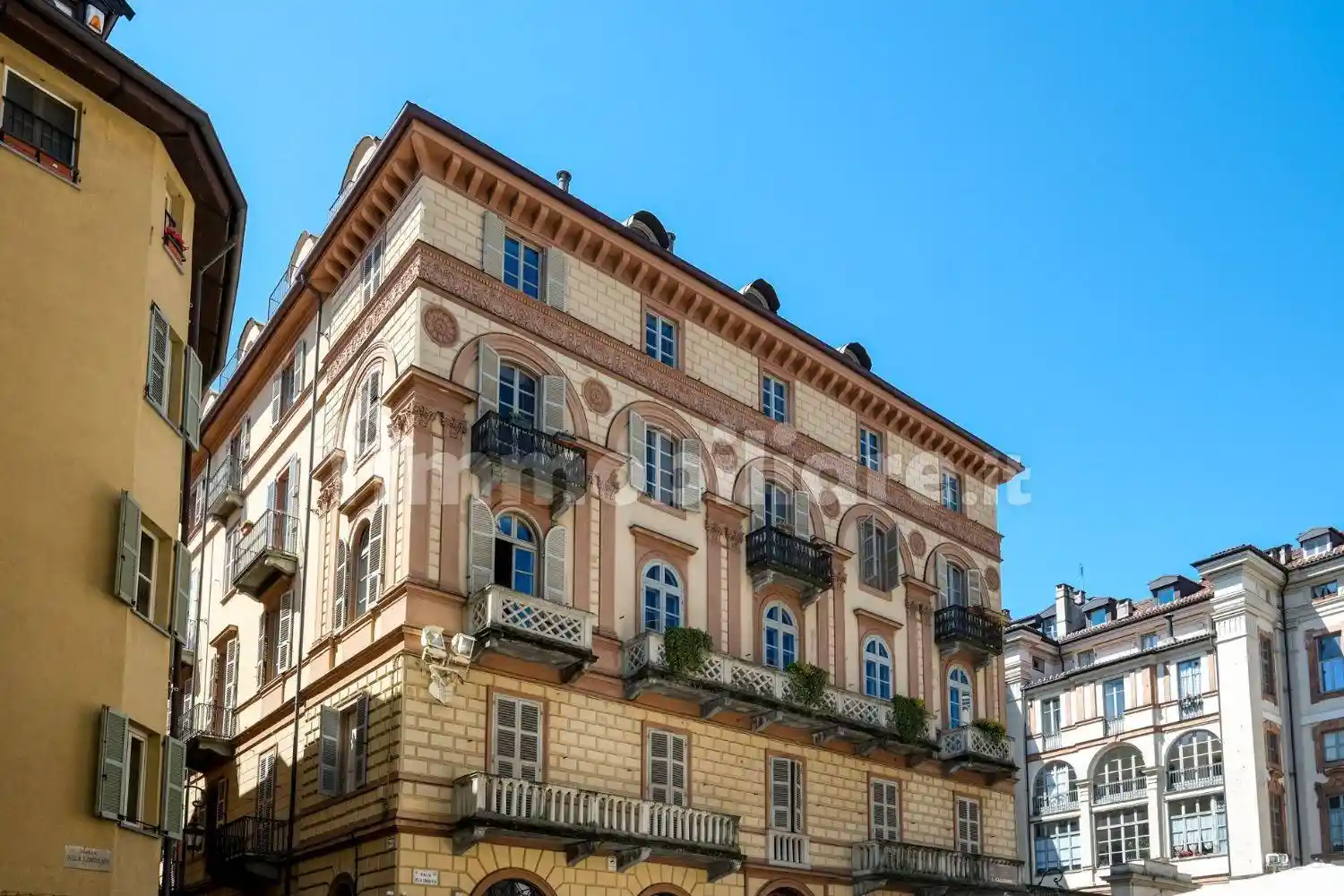 Appartamento in vendita a Torino