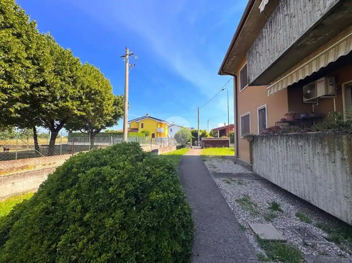 Appartamento in vendita a Castel d'Azzano