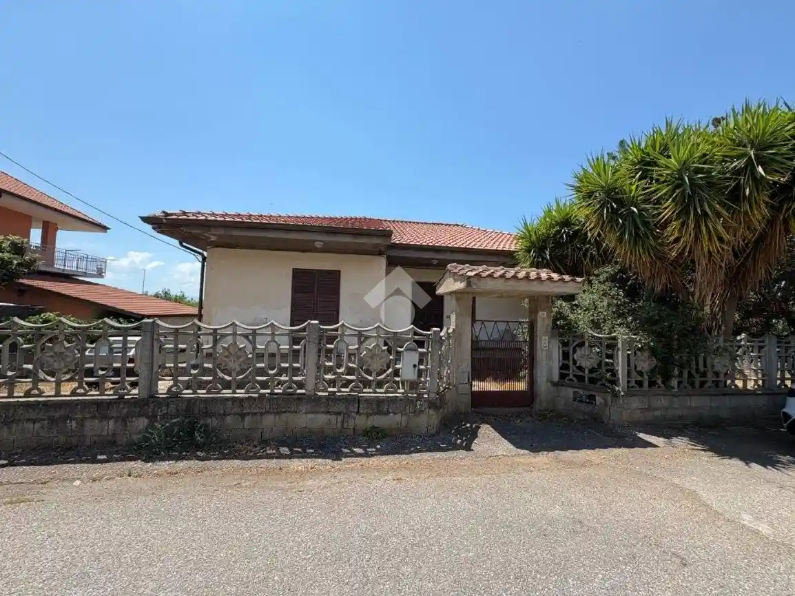 Villa in vendita a Lamezia Terme