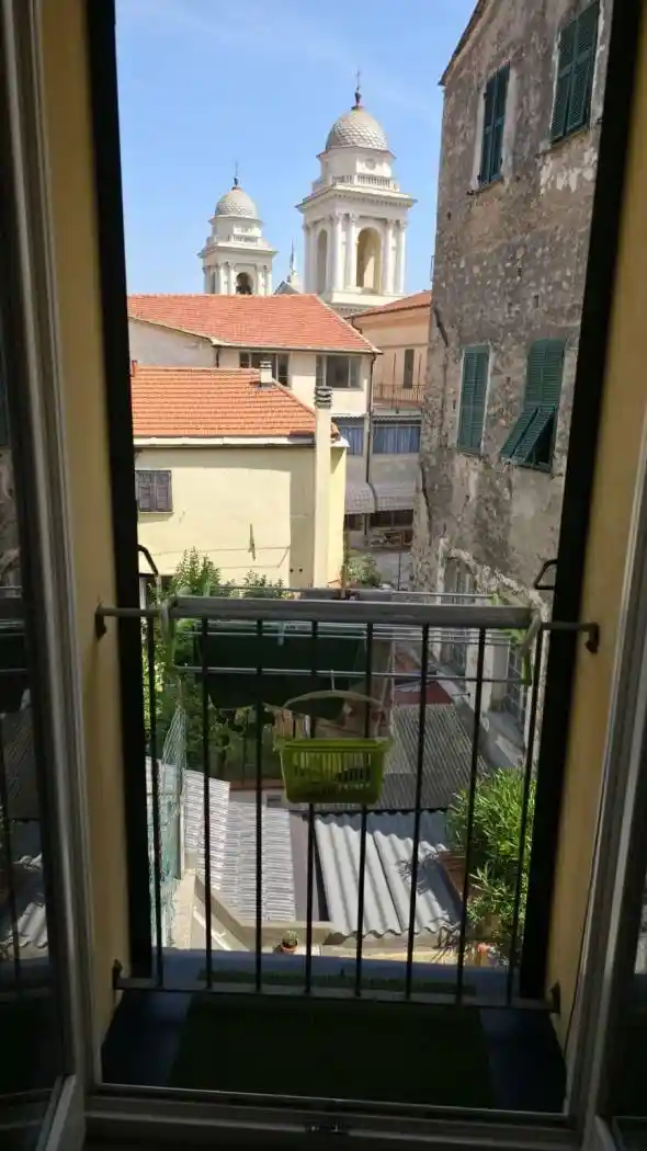 Appartamento in vendita a Imperia