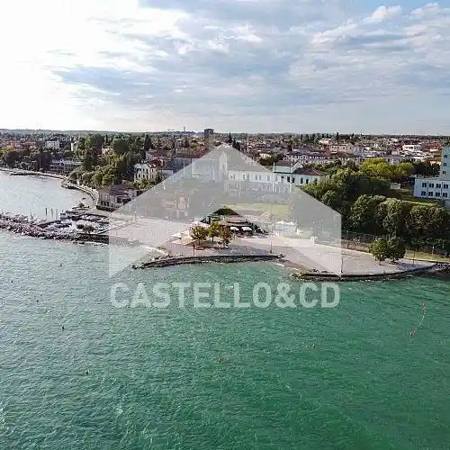 Appartamento in vendita a Desenzano del Garda