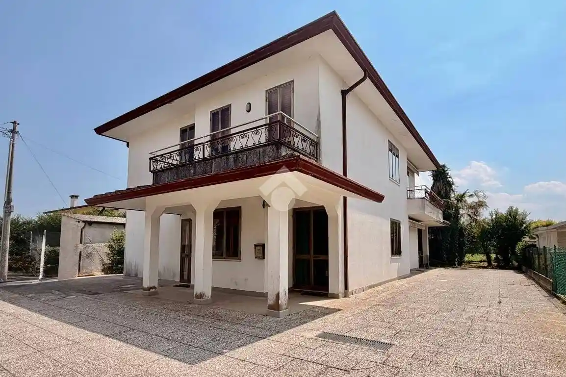 Villa in vendita a Selvazzano Dentro