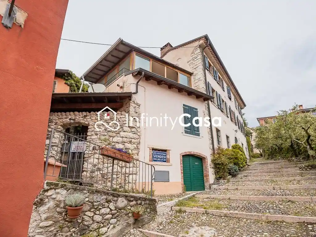 Rustico - Casale in vendita a Cavaion Veronese