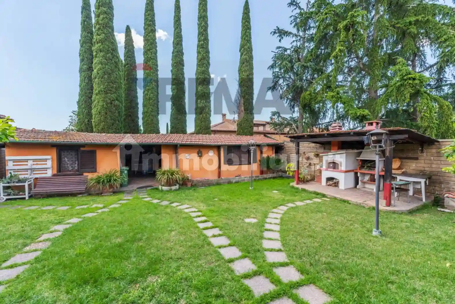 Villa - foto 2