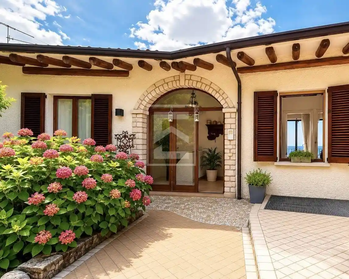 Villa in vendita a Salò