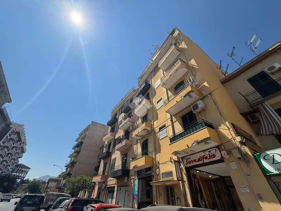 Appartamento in vendita a Palermo