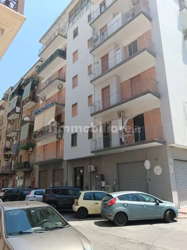 Appartamento in affitto a Taranto