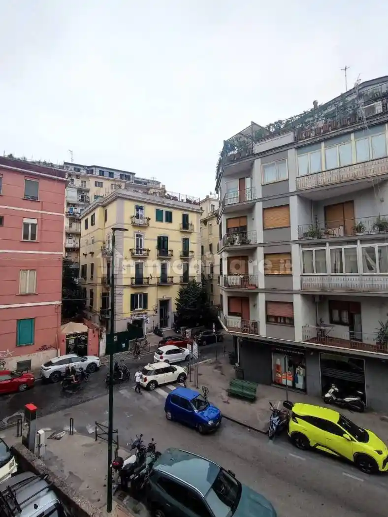 Appartamento in affitto a Napoli