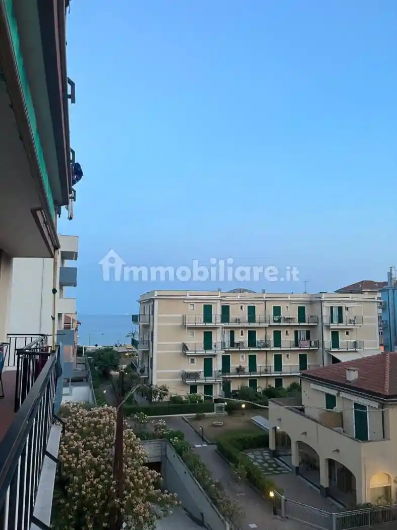 Appartamento in affitto a Pietra Ligure