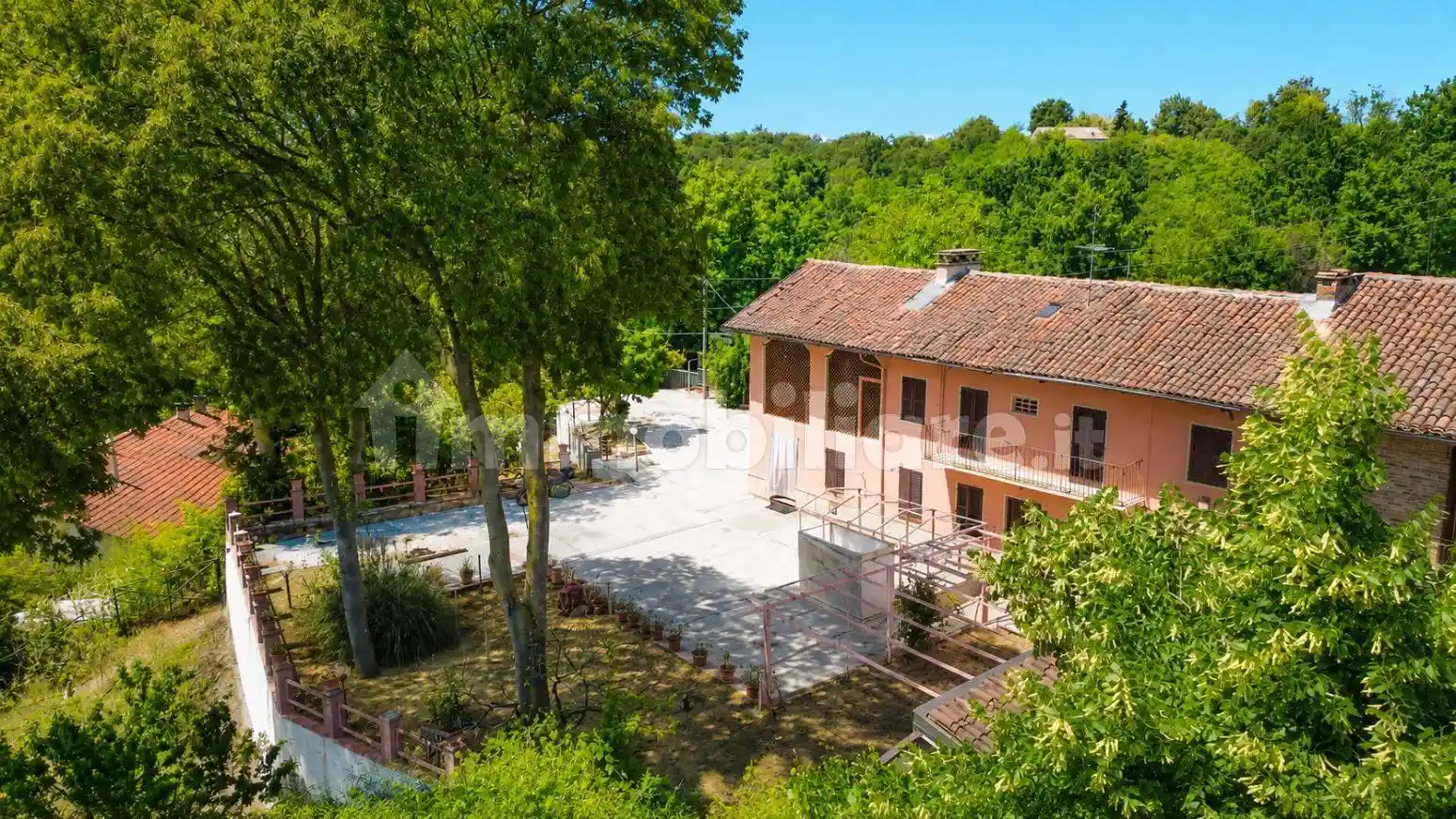 Rustico - Casale in vendita a Asti
