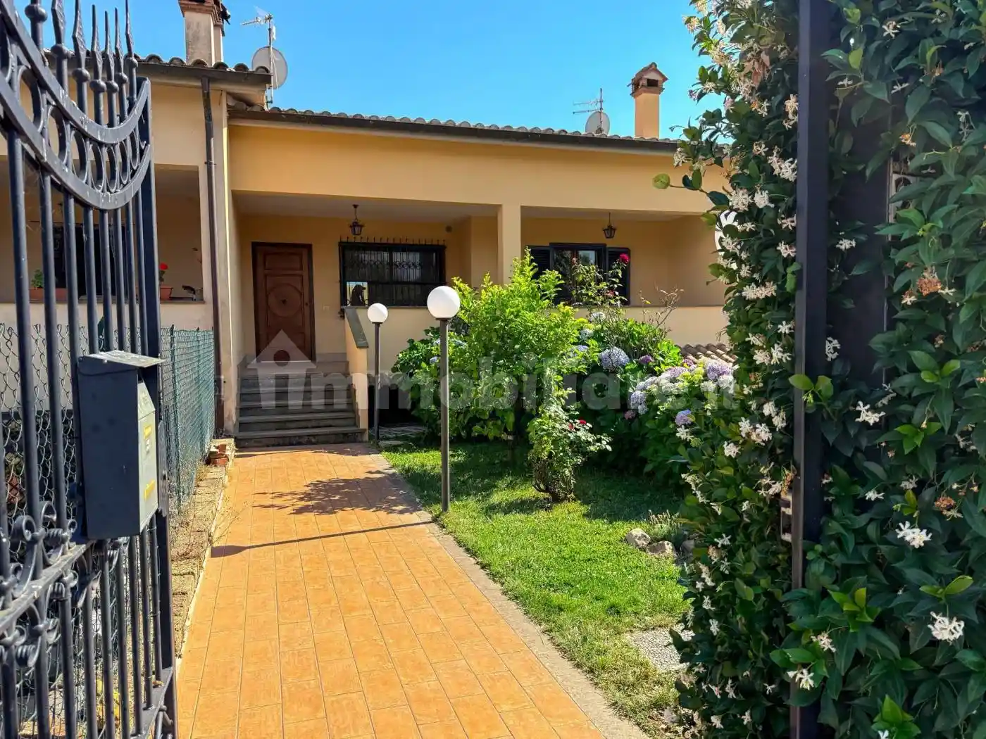 Villa in vendita a Bracciano