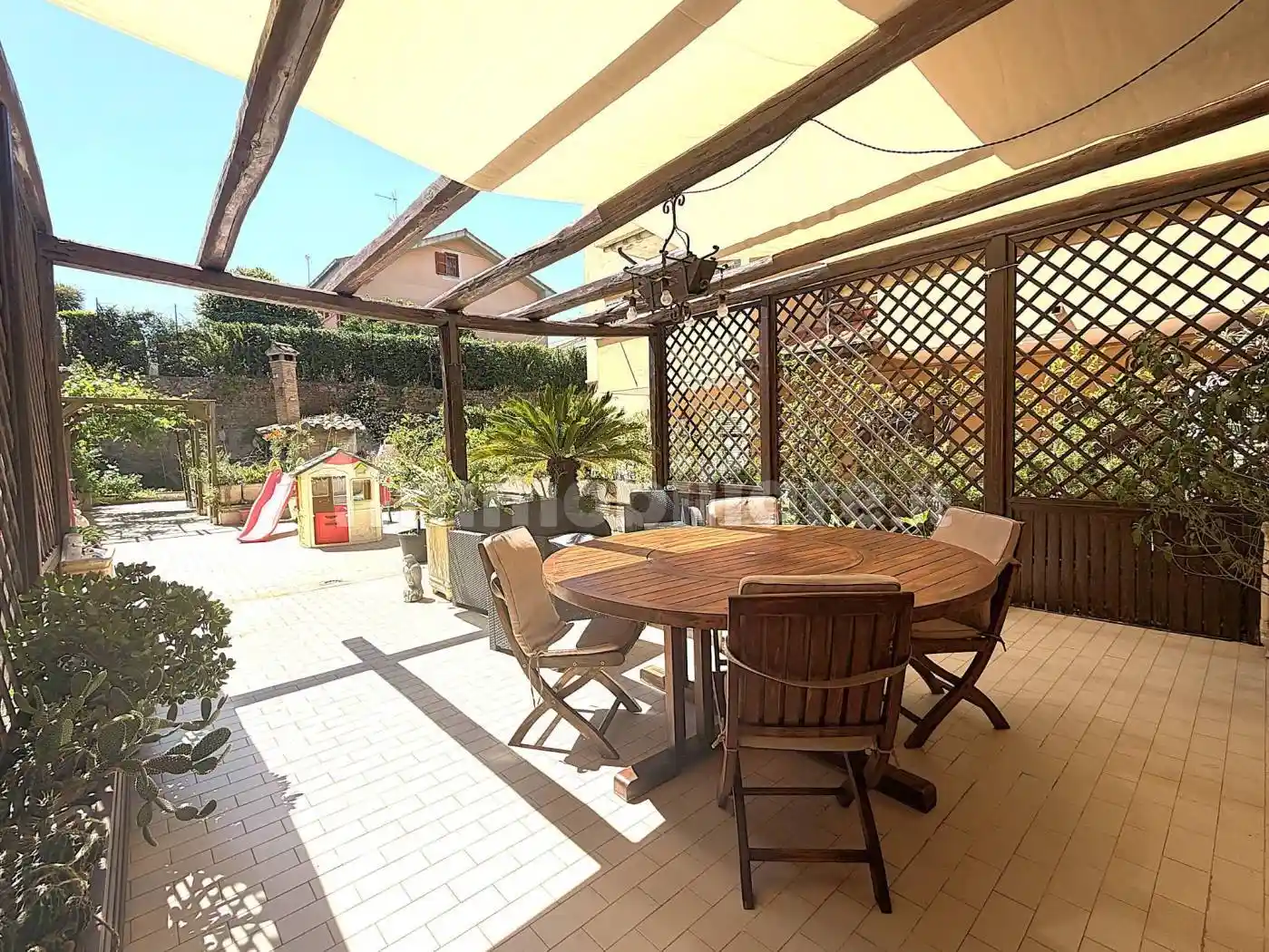 Villa in vendita a Albano Laziale