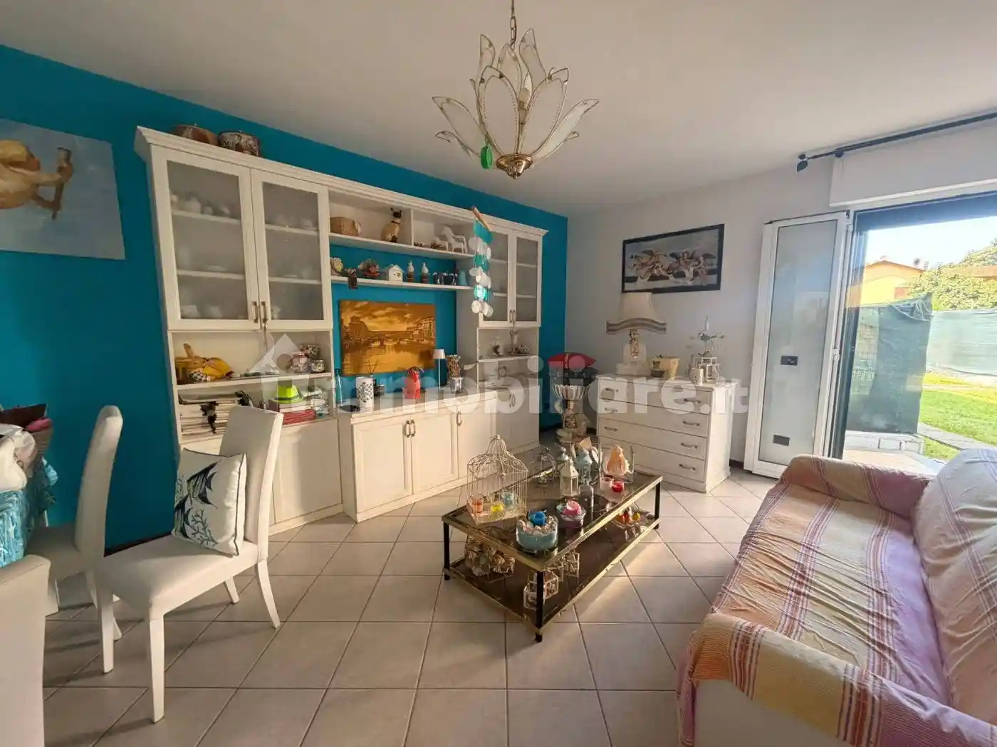 Appartamento in vendita a Montignoso