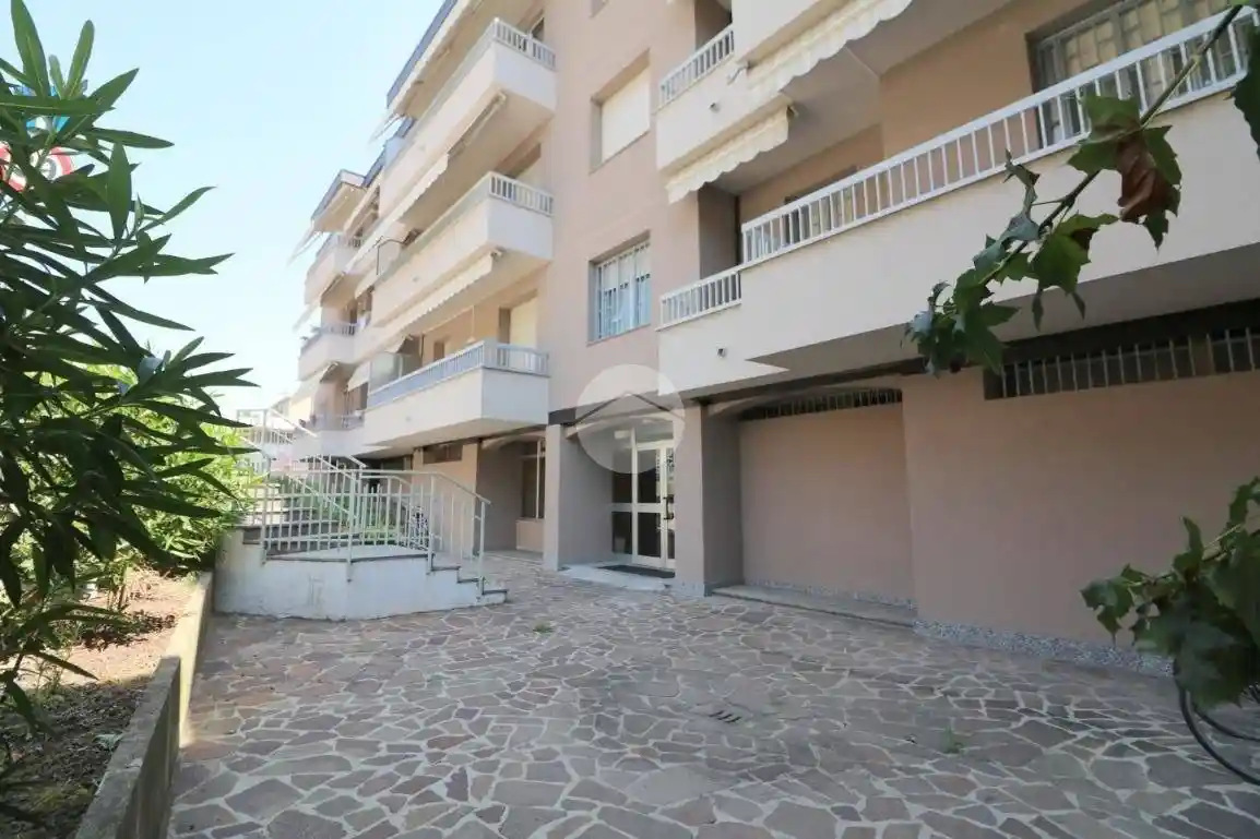 Appartamento in vendita a Rho