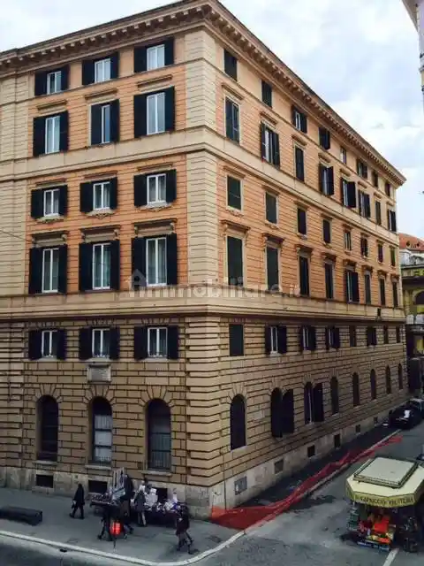 Palazzo - Edificio in affitto a Roma