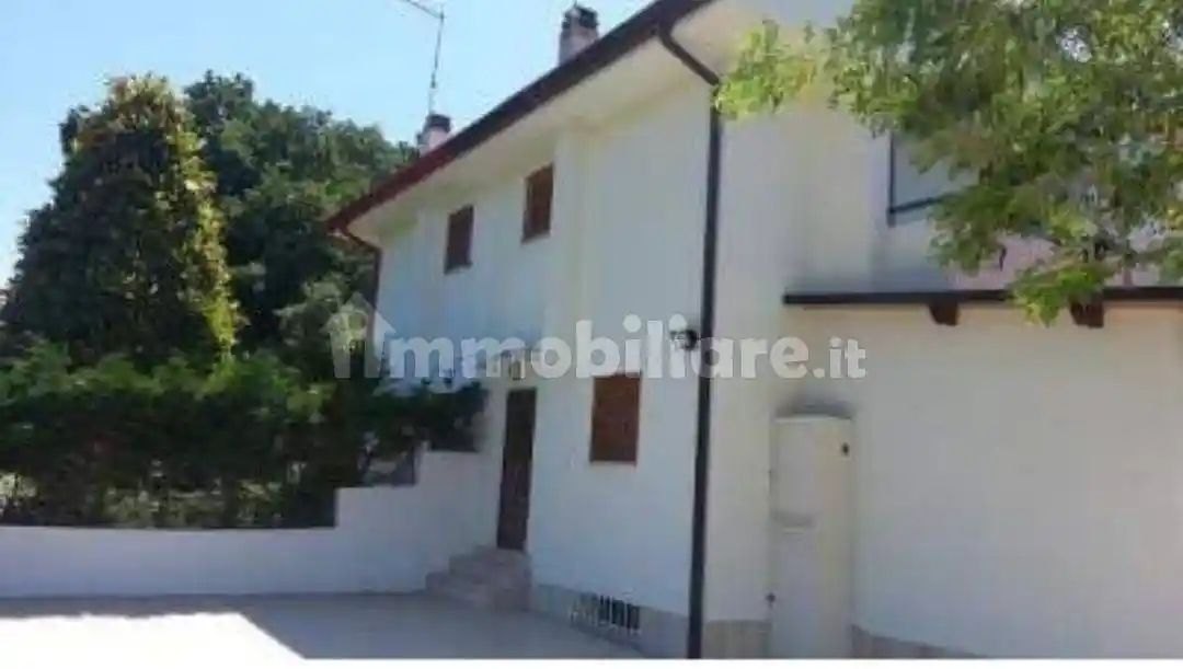 Villetta a schiera in affitto a Sabaudia