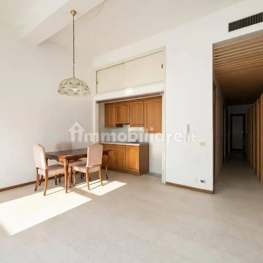 Appartamento in vendita a Viareggio