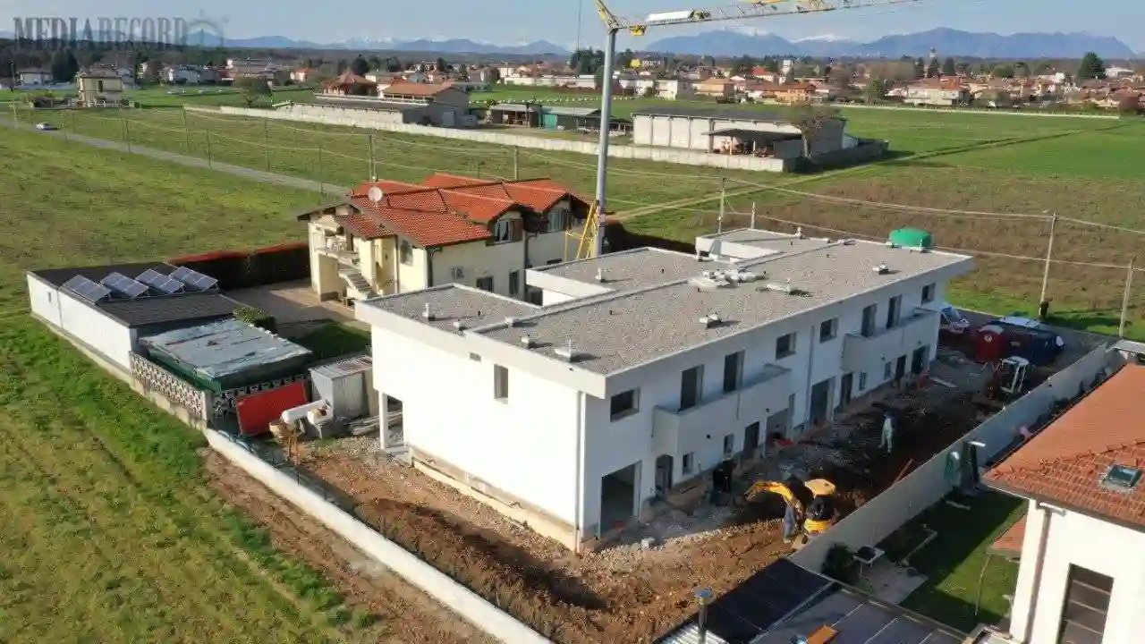 Villetta a schiera - foto 2