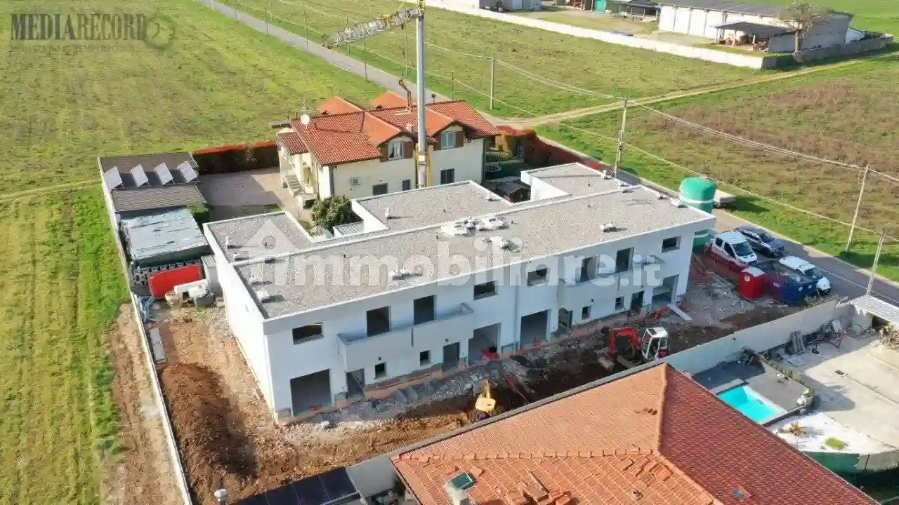 Villetta a schiera - foto 2