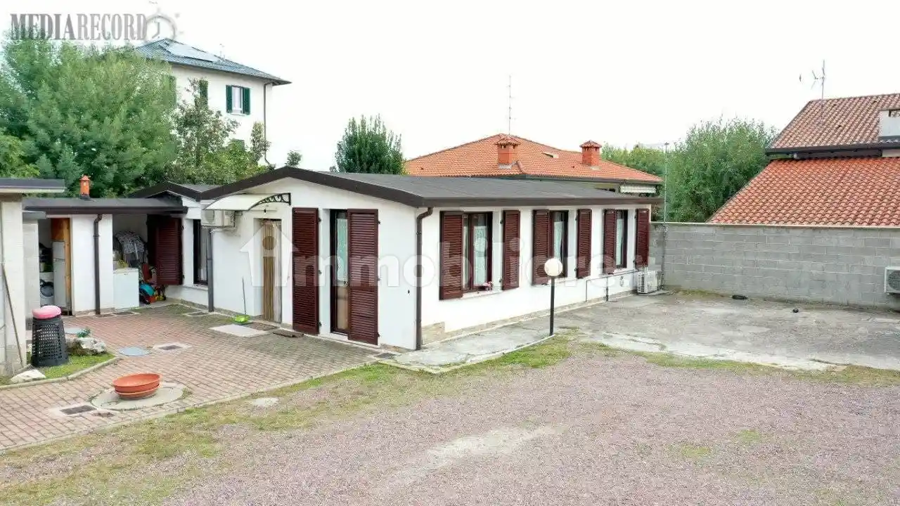 Villa in vendita a Cirimido