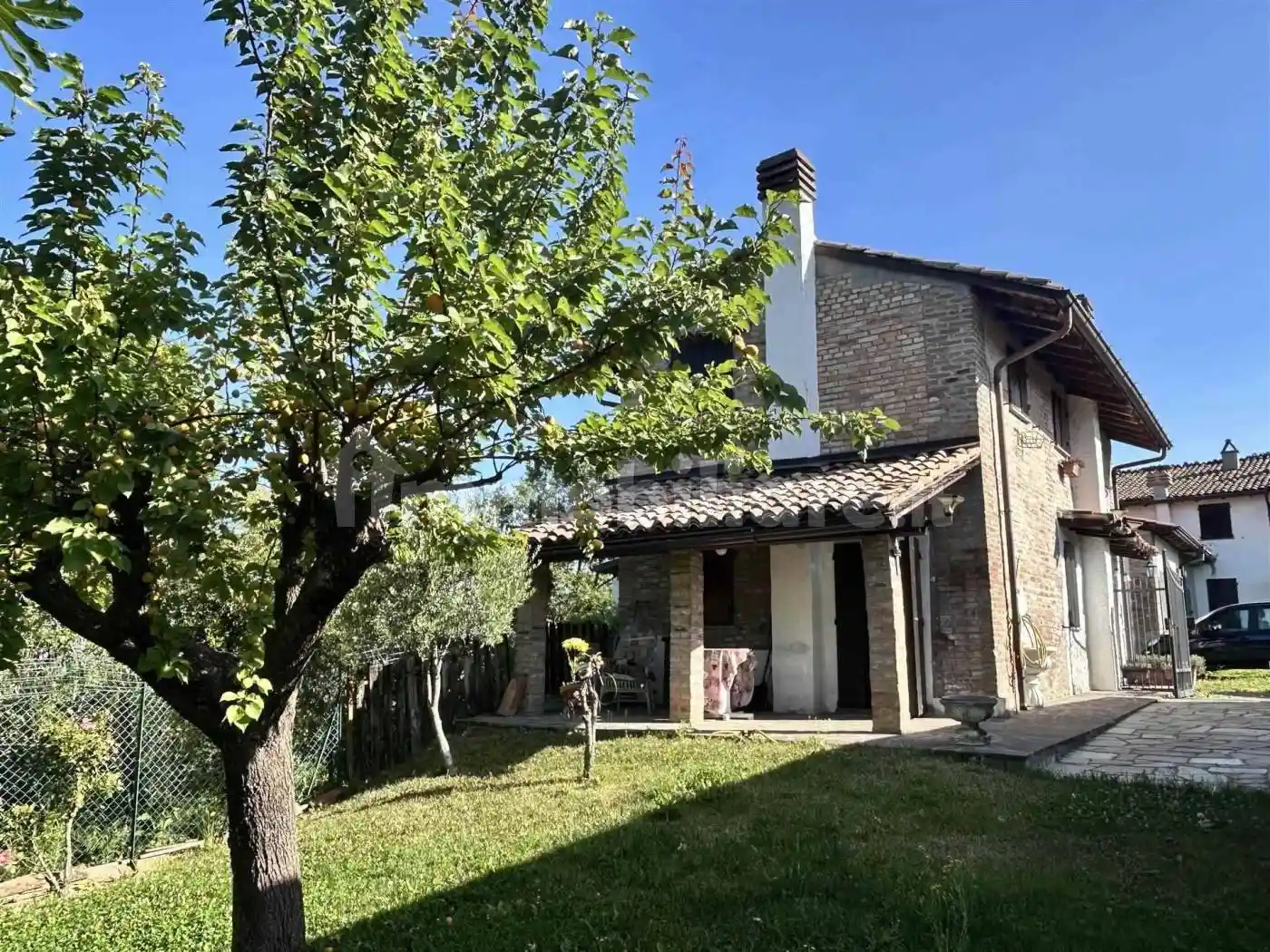 Rustico - Casale in vendita a Gropparello