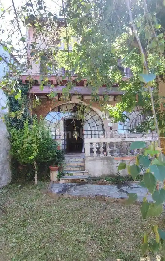 Casa indipendente in vendita a Pietra de' Giorgi