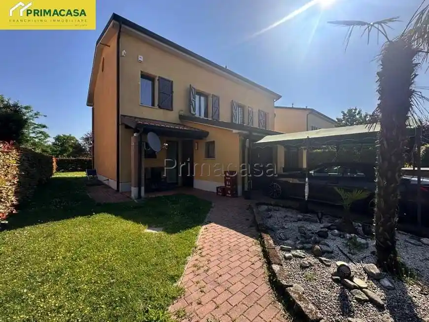 Villetta a schiera in vendita a Carpi