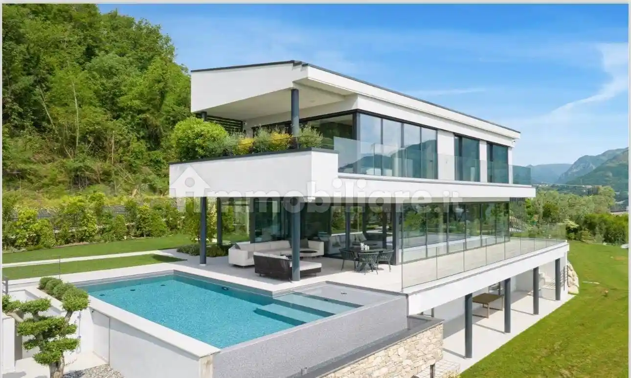 Villa in vendita a Salò