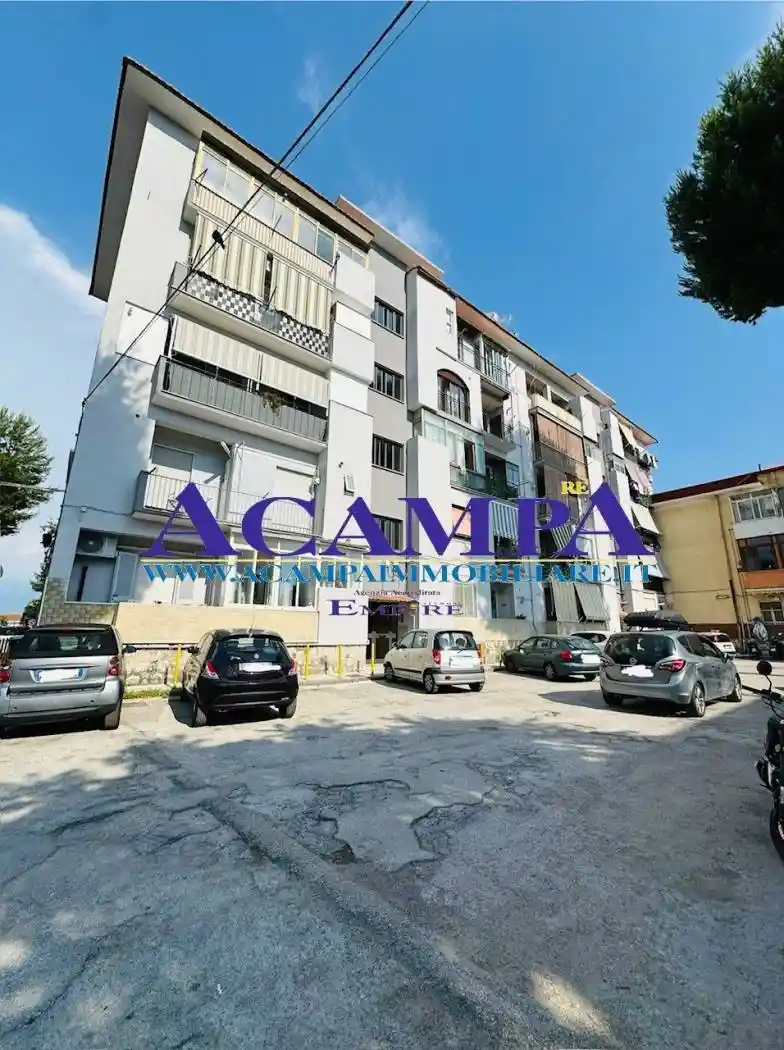 Appartamento in affitto a Napoli