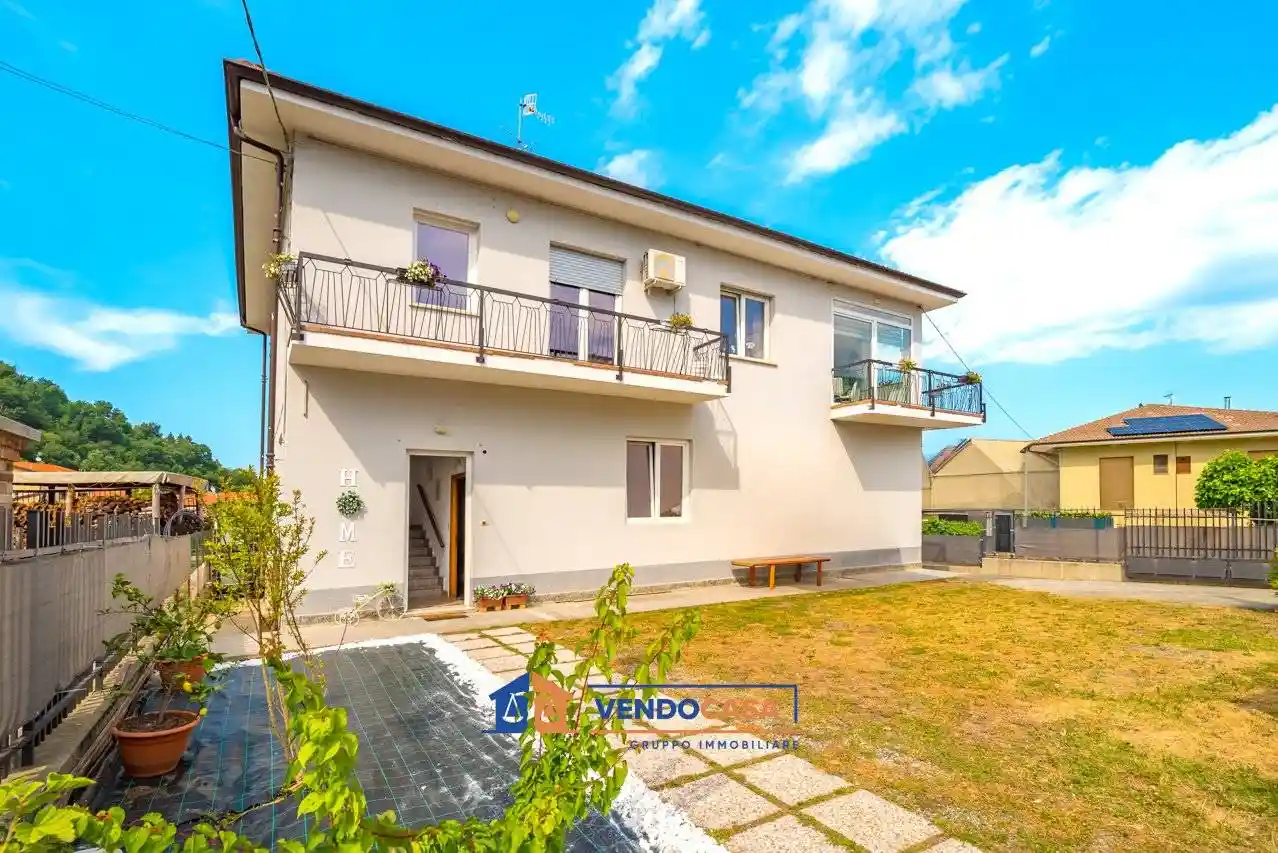 Villa in vendita a Piasco