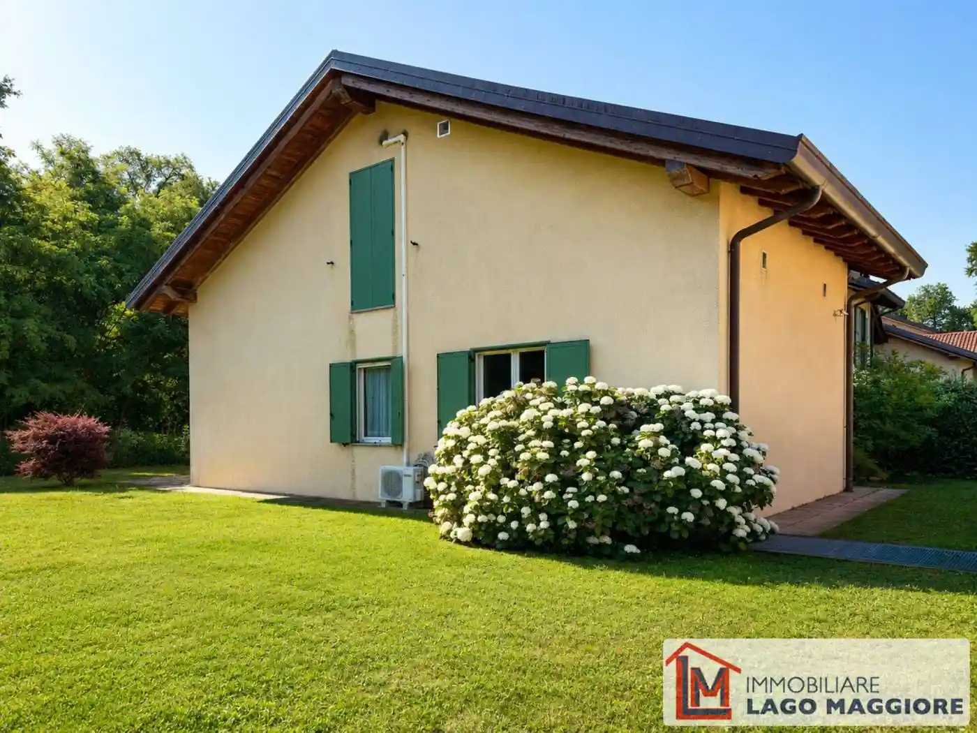Villa in vendita a Ispra