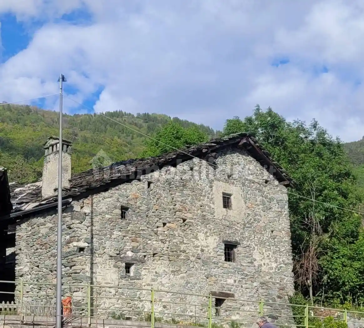 Rustico - Casale in vendita a Saint-Vincent