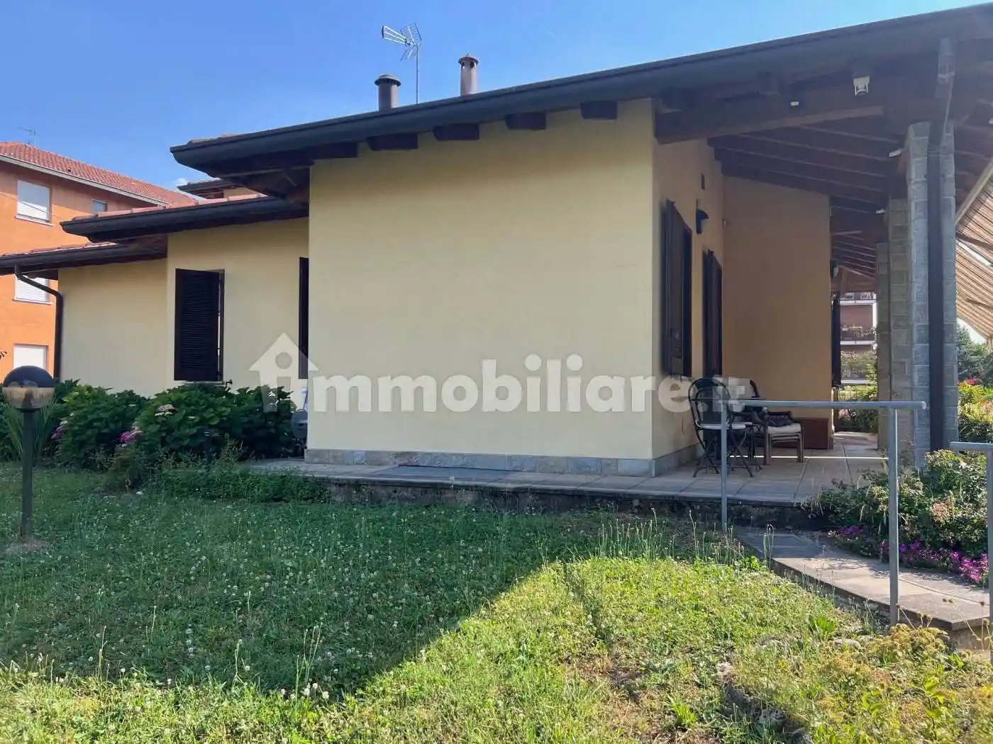Villa in vendita a Olgiate Molgora